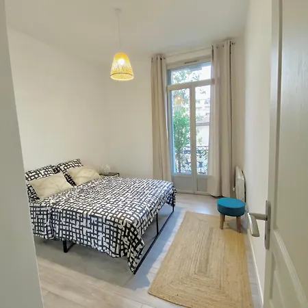 Cosy Proche Centre Apartment